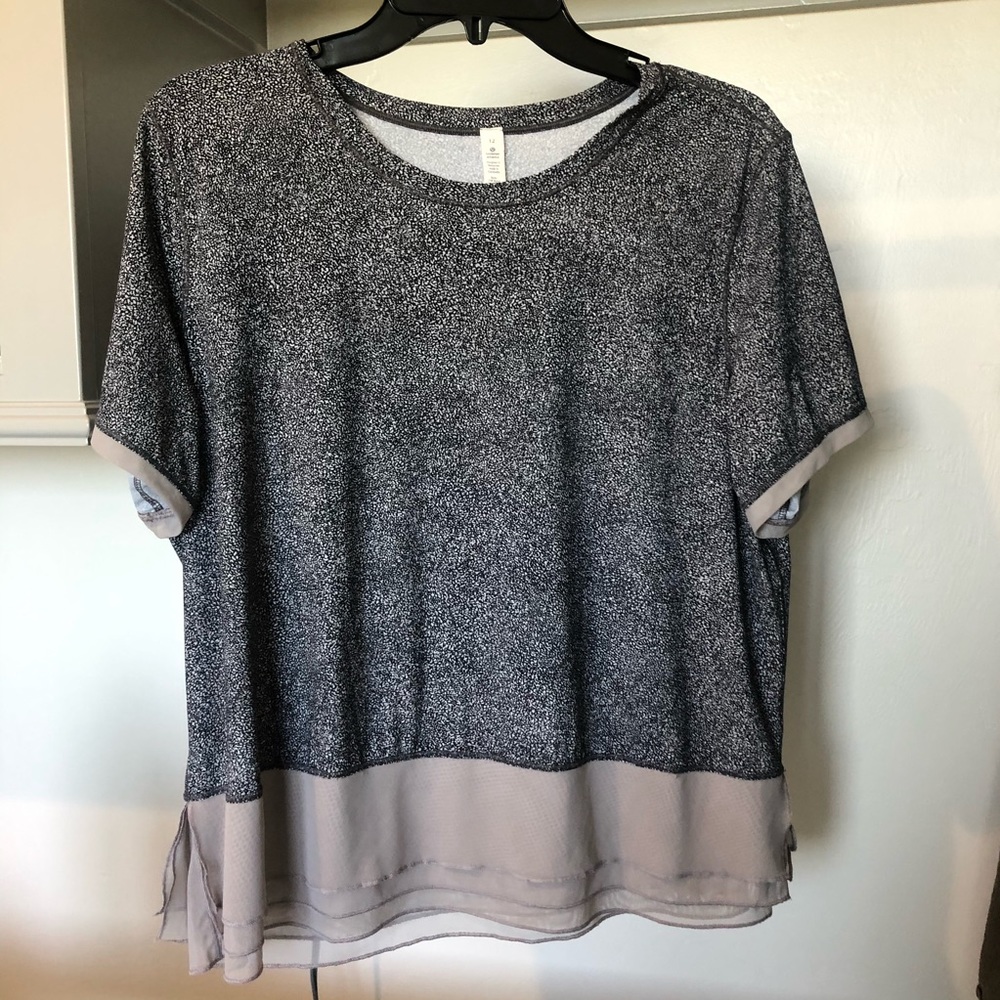 Lululemon short sleeve shirt